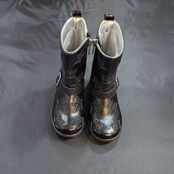 BRAND NEW KENNETH COLE REACTION UNISEX-CHILD DOLLY STAR-T - Picture 2 of 16